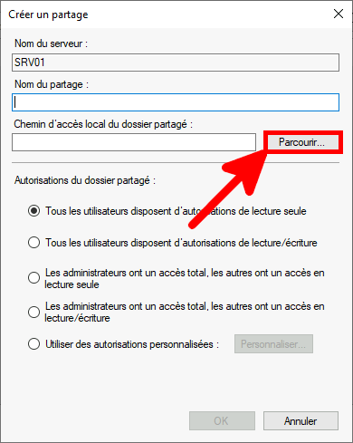 Capture d'écran de la boîte de dialogue Créer un partage avec une flèche pointant vers le bouton « Parcourir » permettant de sélectionner le chemin local du dossier partagé.