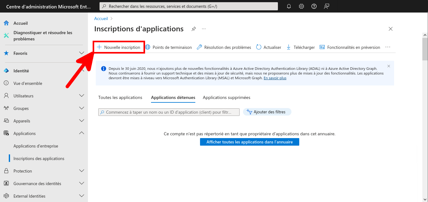 Capture d'écran de la page Inscriptions d'applications dans Microsoft Entra avec le bouton Nouvelle inscription mis en évidence.