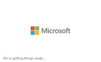 Fenêtre d’installation de Microsoft Office affichant le message de préparation We’re getting things ready