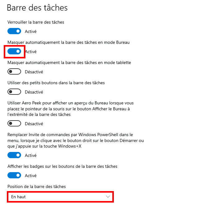 Paramètres de la barre des tâches de Windows avec les options « Masquer automatiquement la barre des tâches en mode bureau » et « Emplacement de la barre des tâches à l'écran » en surbrillance.