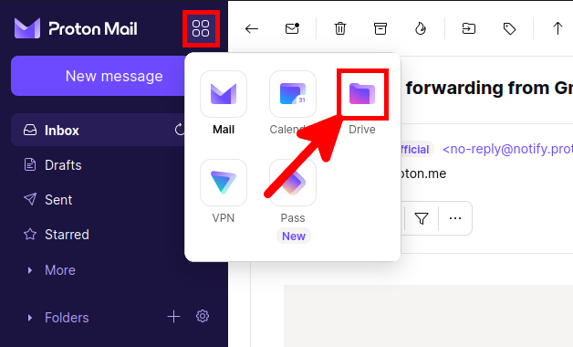 Screenshot showing Proton Mail interface with an arrow pointing to the Drive activation icon in the application menu.